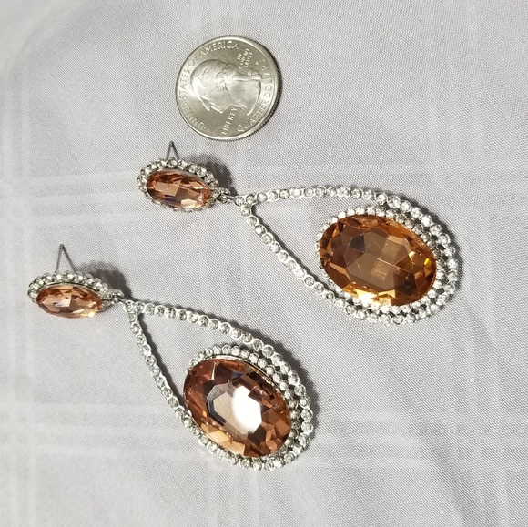 Pagaent earrings - Picture 4 of 4